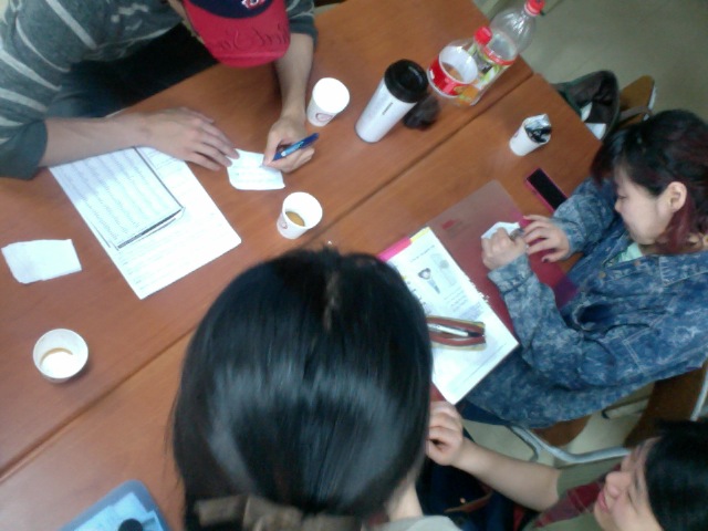 Photo on 2012-05-14 at 21.33 #4.jpg : 20120514 영어 드라마팀 모임 Photo on 2012-05-14 at 21.33 #4.jpg : 20120514 영어 드라마팀 모임