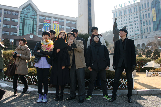 IMG_3064.jpg : 2012. 02. 16 나래, 선미 졸업식