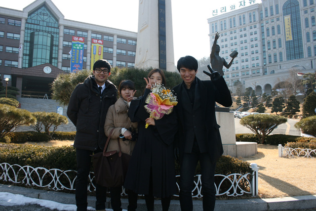 IMG_3071.jpg : 2012. 02. 16 나래, 선미 졸업식