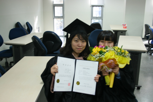 IMG_3201.jpg : 2012. 02. 16 나래, 선미 졸업식