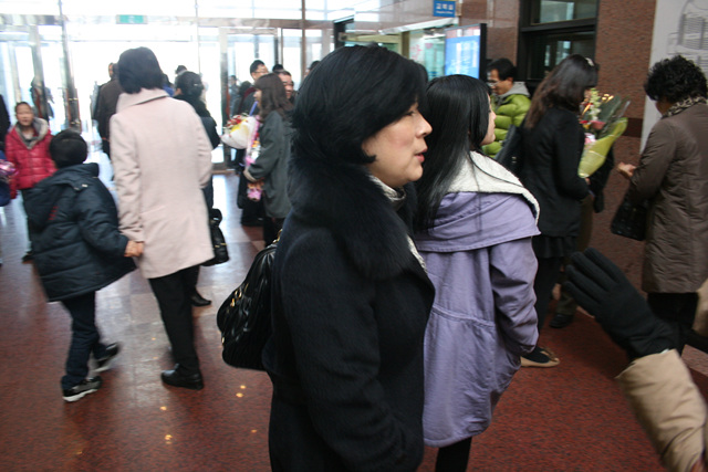 IMG_2954.jpg : 2012. 02. 16 나래, 선미 졸업식