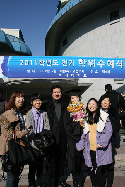 IMG_2979.jpg : 2012. 02. 16 나래, 선미 졸업식