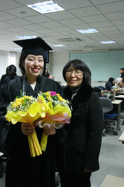 IMG_3096.jpg : 2012. 02. 16 나래, 선미 졸업식