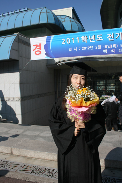 IMG_2965.jpg : 2012. 02. 16 나래, 선미 졸업식
