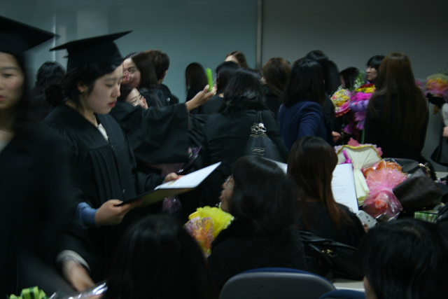 IMG_3119.jpg : 2012. 02. 16 나래, 선미 졸업식