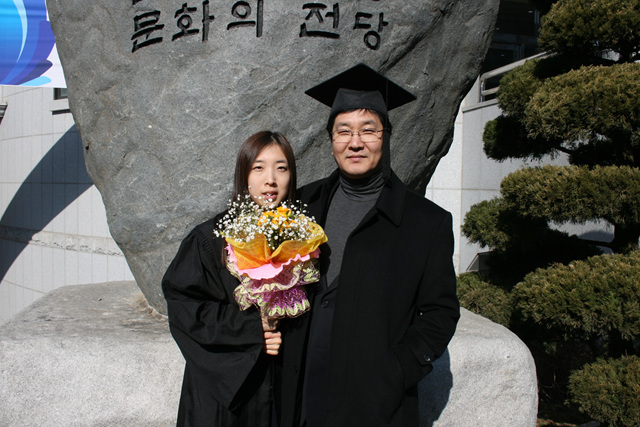 IMG_3000.jpg : 2012. 02. 16 나래, 선미 졸업식