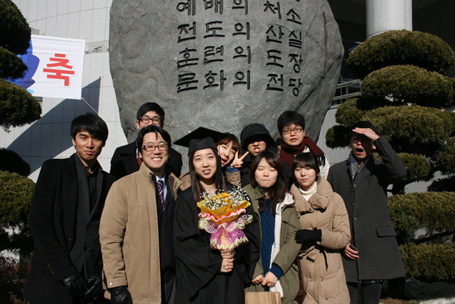 IMG_3004.jpg : 2012. 02. 16 나래, 선미 졸업식
